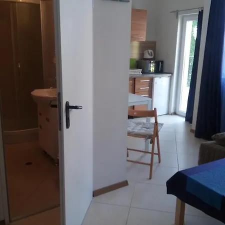 Pearl Apartment *
