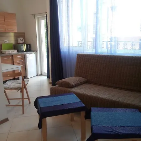 Pearl Apartment