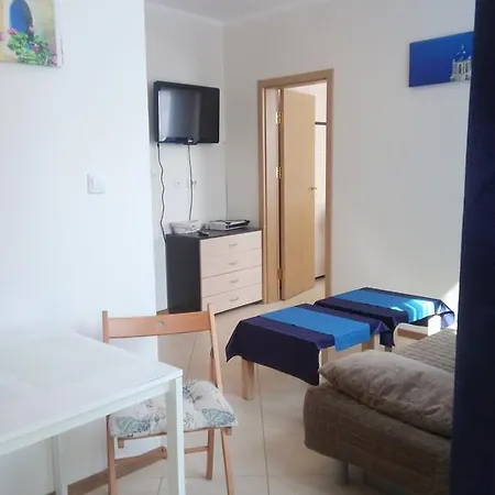 Pearl Apartment *